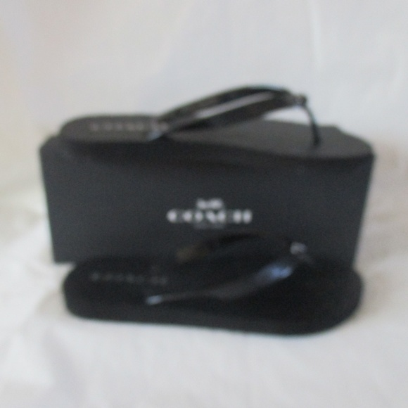 Lucy fashions everything in my Closet is Brand New - Picture 3 of 8